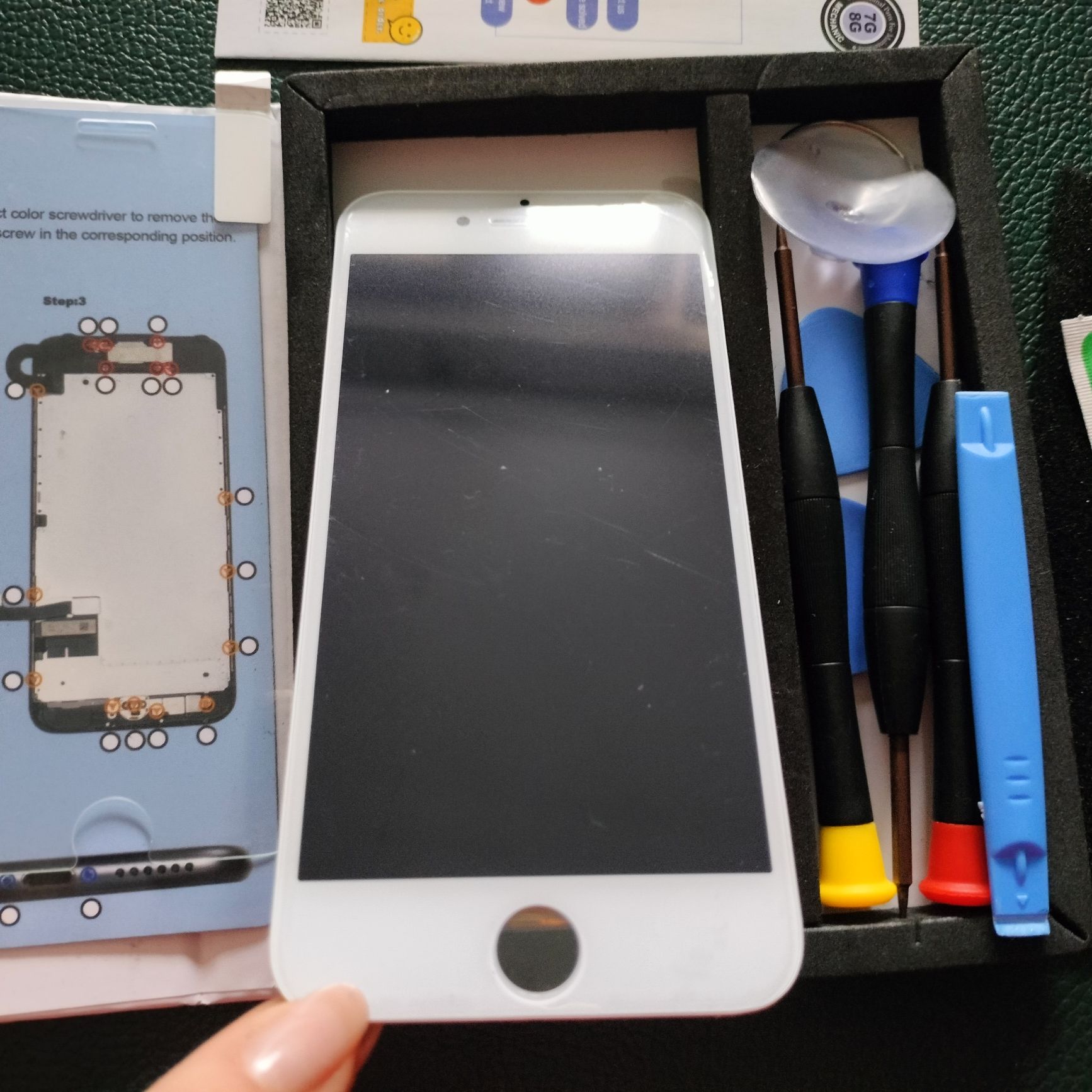 Wyświetlacz LCD do iPhone 7