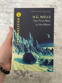 Книга "The first Men in the moon" H.G. WELLS
The First Men in the Moon