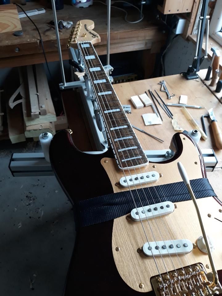 Squier 40th anniversary stratocaster RRM