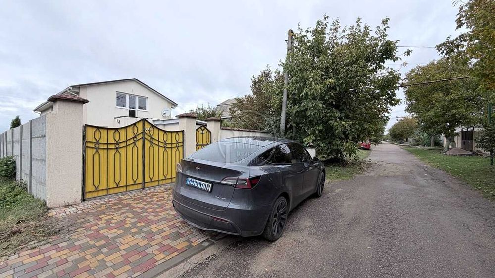 Продажа дома для большой семьи на ст.Усатово/две зеркальные части