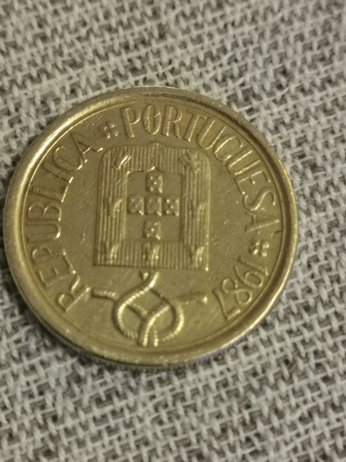 Moedas de 10 Escudos para colecionadores