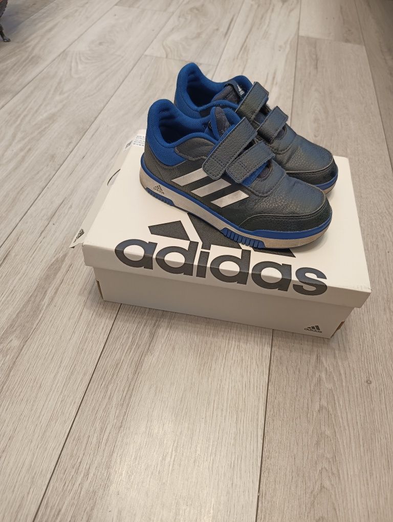 Buty adidas roz 33