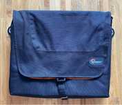 Torebka do laptopów Lowepro slim factor S
