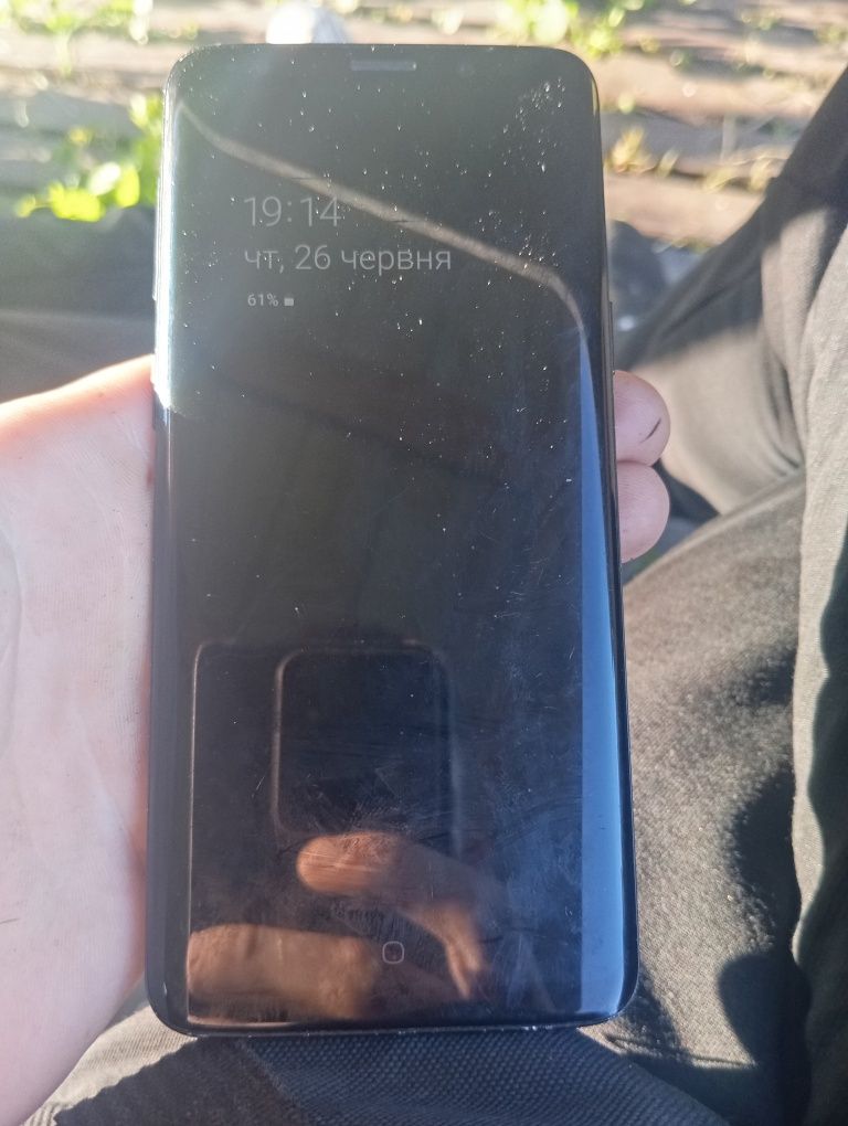 Телефон Samsung s9