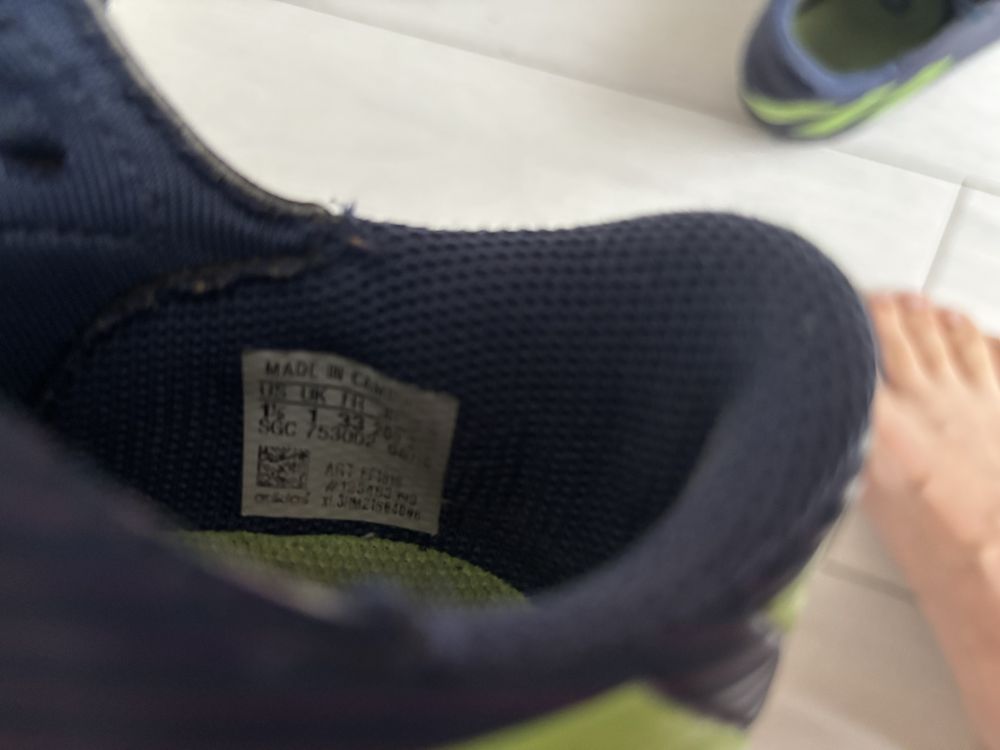 Буци футбольні 33 adidas