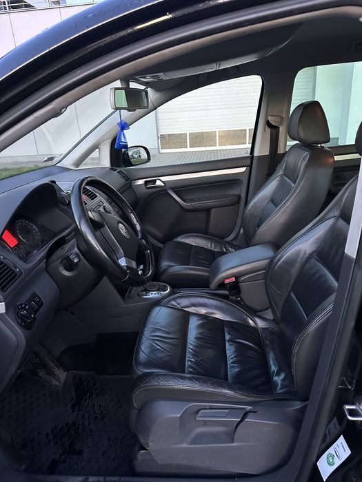 Volkswagen Touran 2.0TDI 170km Automat DSG Skóry Bixenon