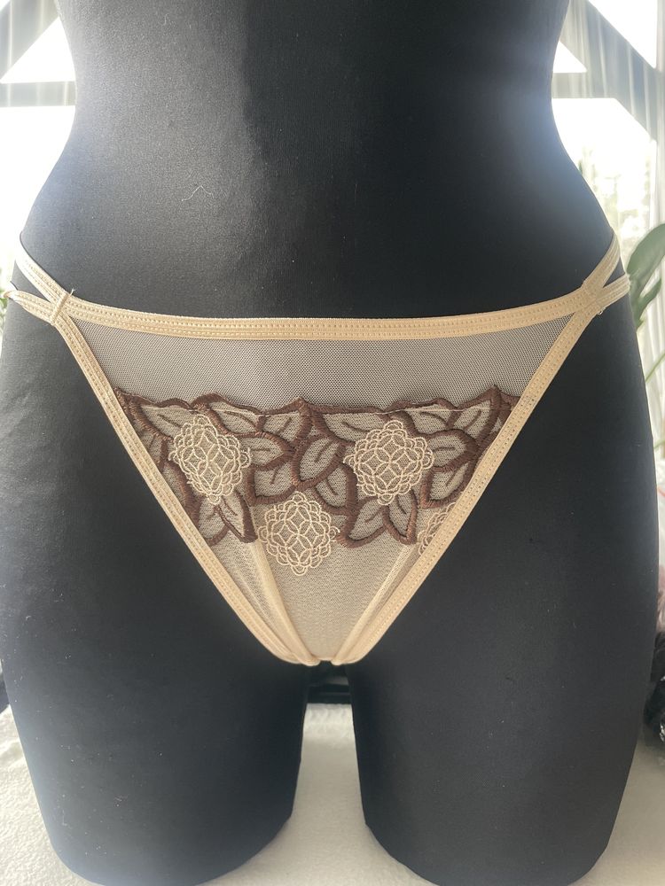 Stringi r. S,M,L (218)