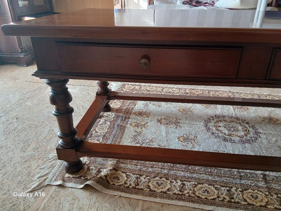 MESA DE CENTRO em Cerejeira