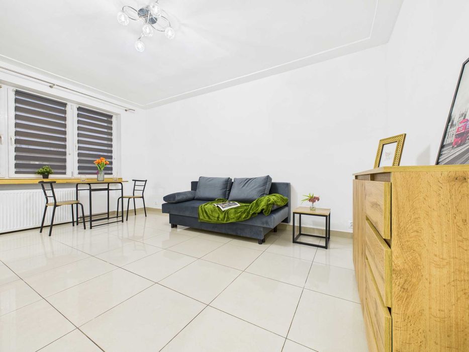 Duża kawalerka po generalnym remoncie - Bytom Wrocławska