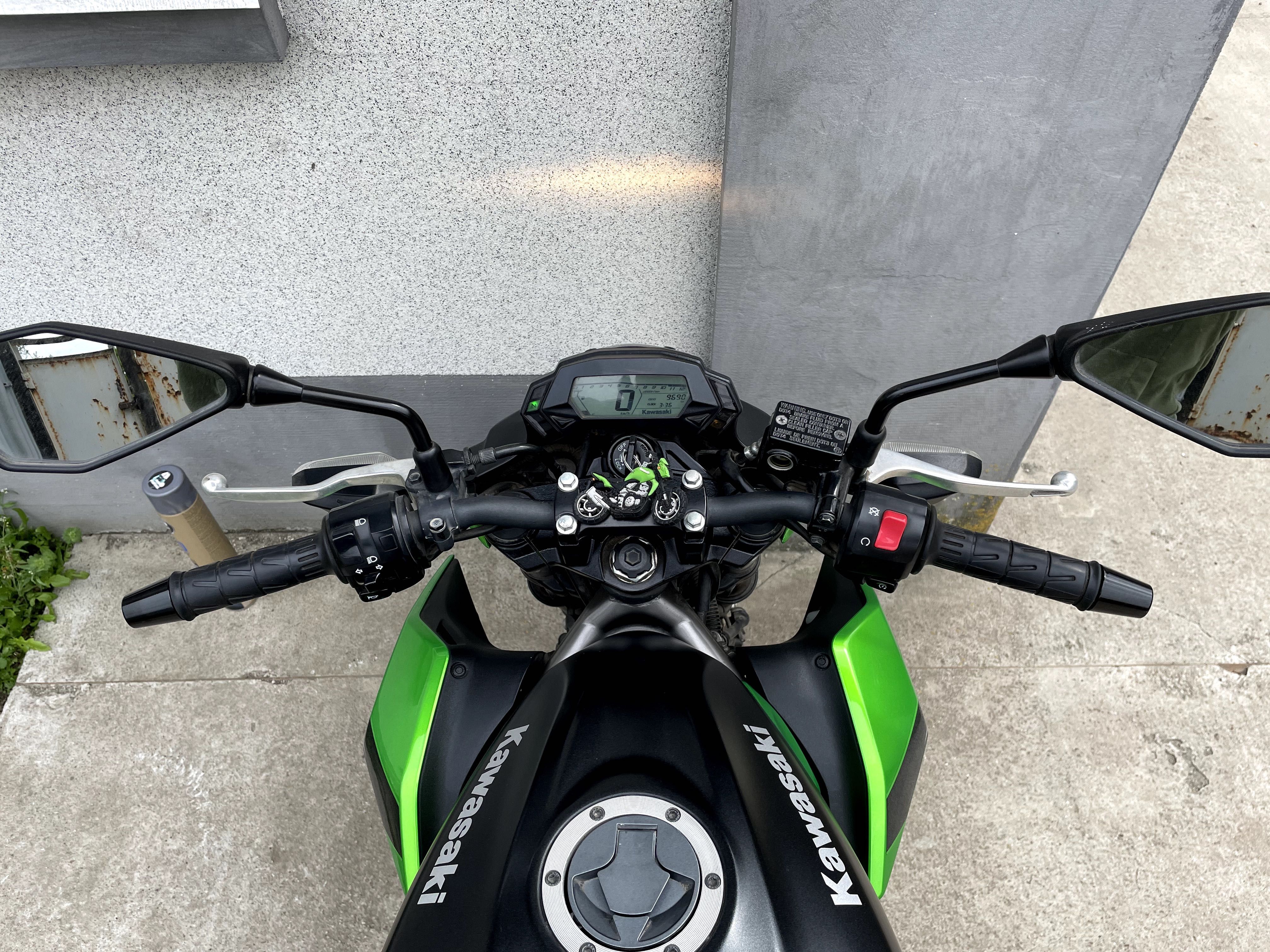 Мотоцикл Kawasaki z250 ABS