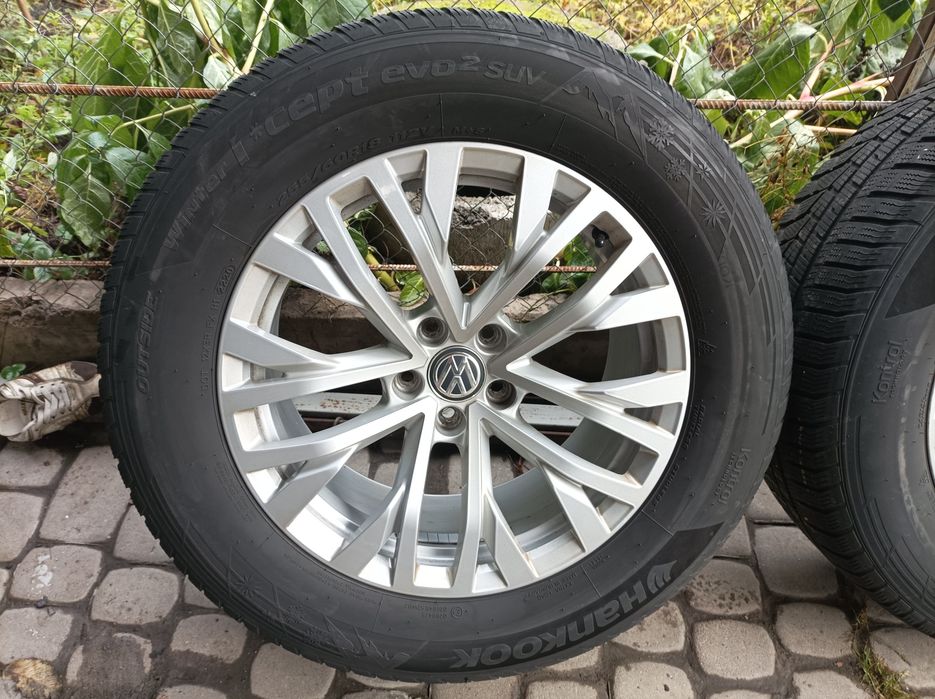 Продам комплект зимових коліс Туарег 2019.