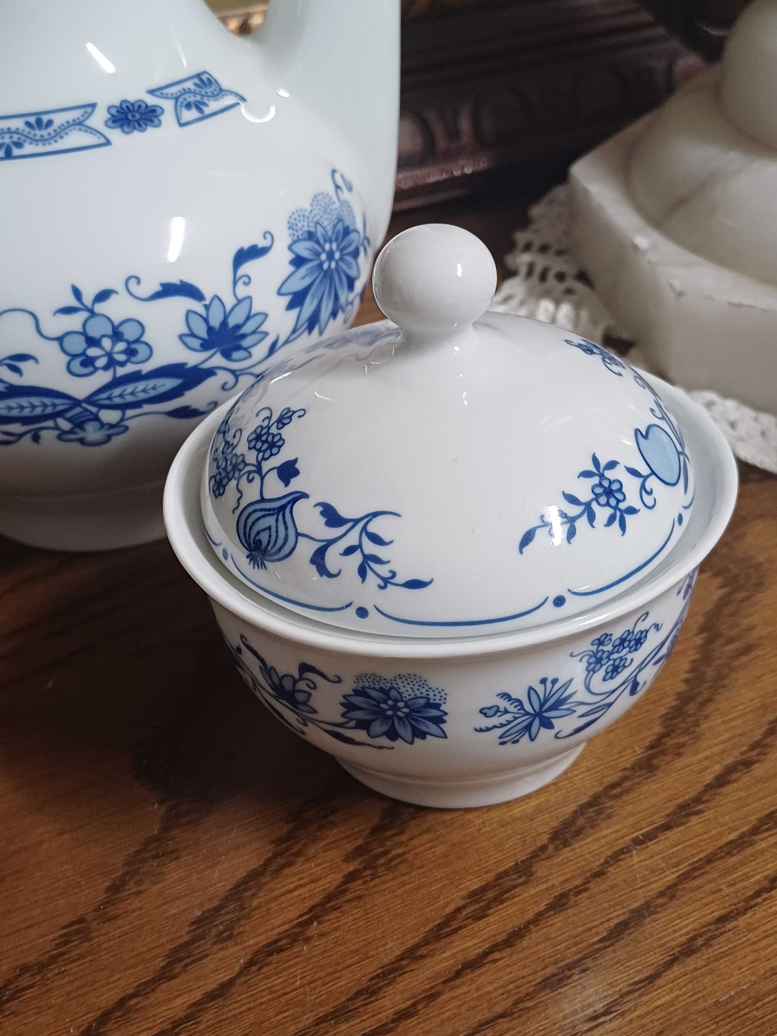 Środek kawowy porcelana Ilmenau GDR Echt kobalt (P.4132)