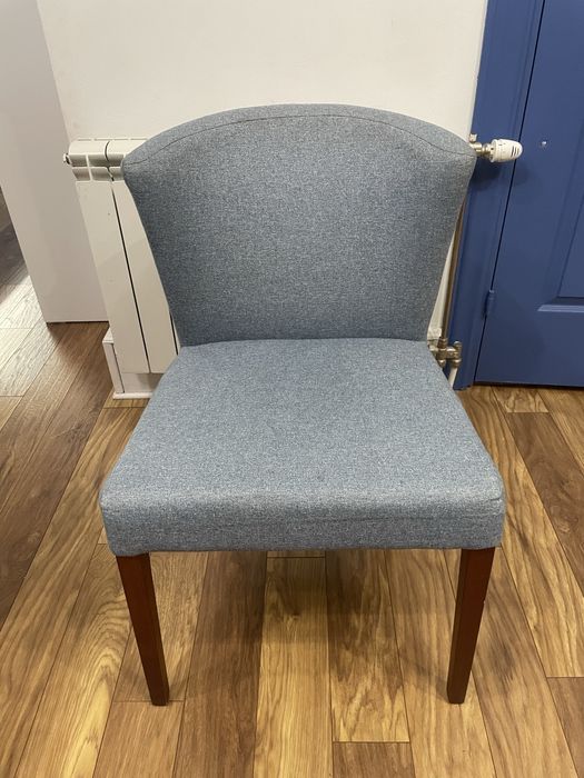 Krzesła drewniane, tapicerowane, do jadalni, 4 szt.