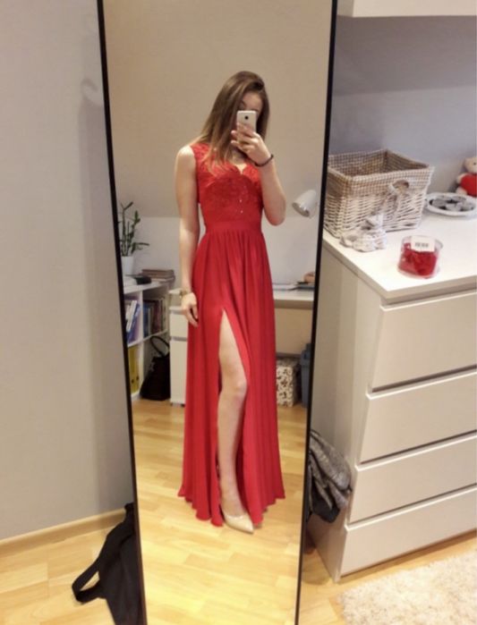 Sukienka maxi długa z rozcięciem na studniówkę studniówkowa EMU koronk