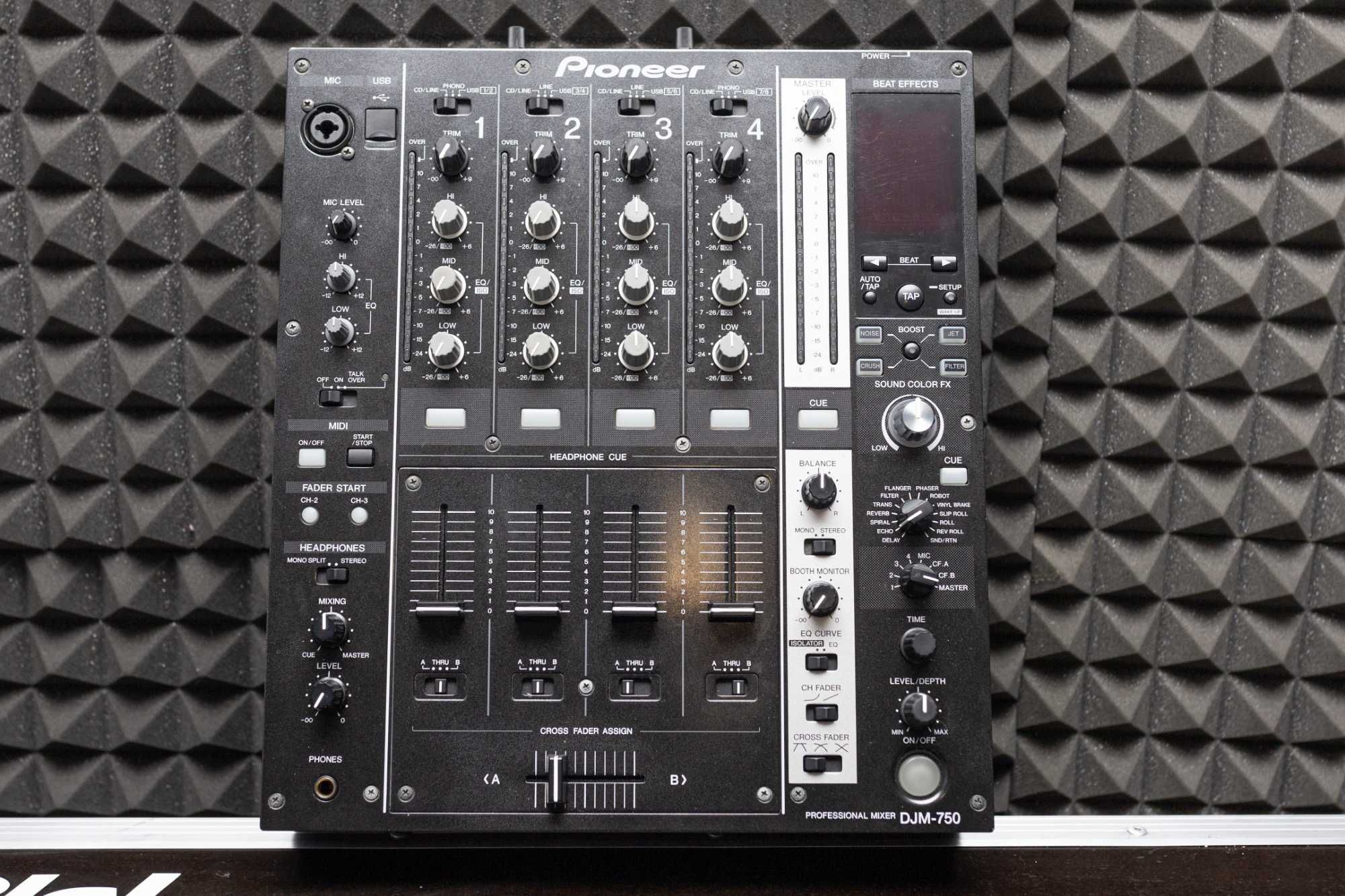 Pioneer DJM750 MK1