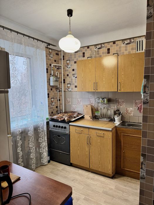 Терміново продам 2-х кімнатну в центрі міста