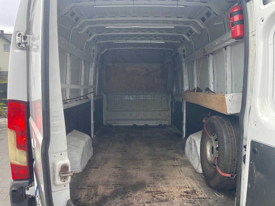 Wynajem busa  Fiat Ducato Blaszak