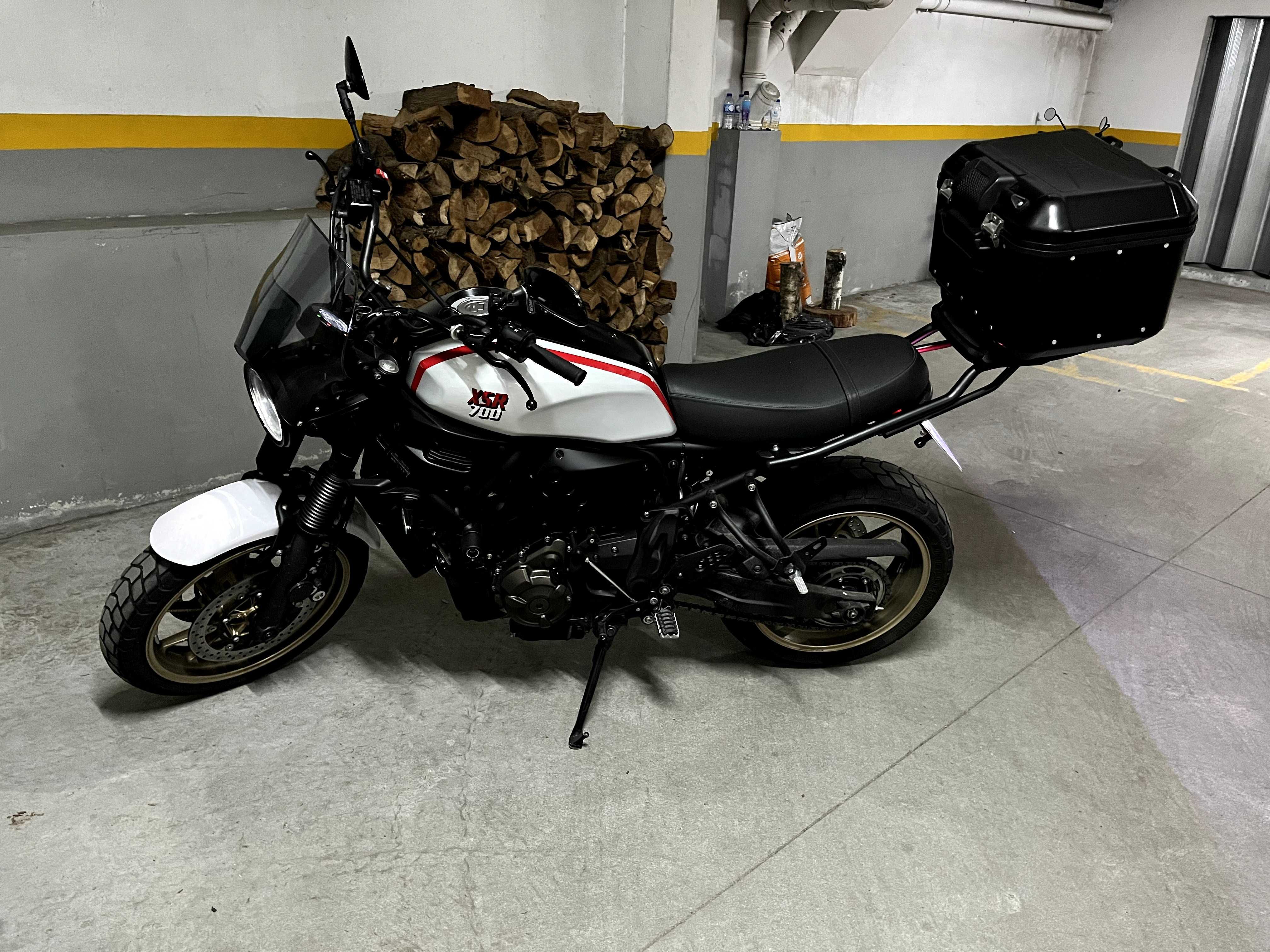 Xsr700 xtribute como nova