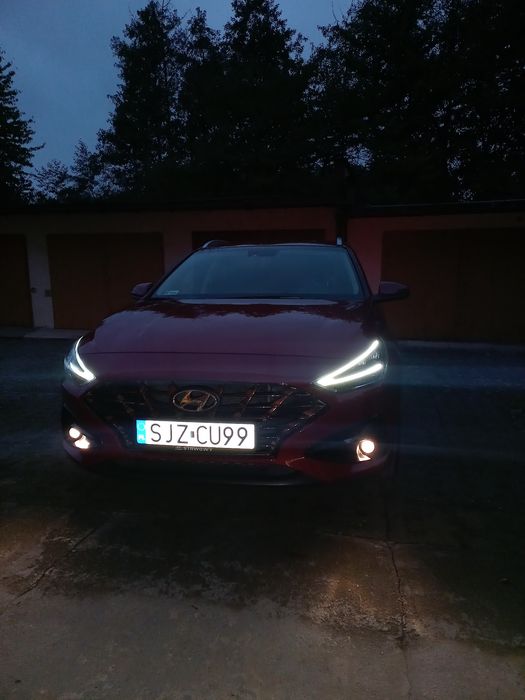 Hyundai i30 1.5 T-GDI 6iMT 48V 160km