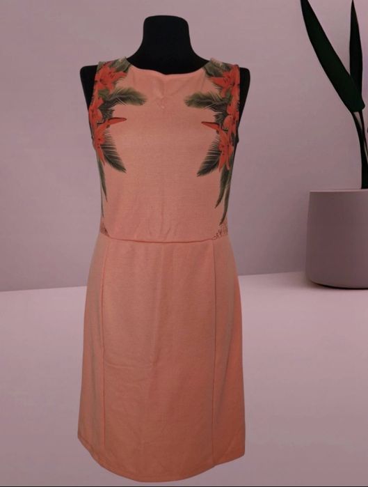 Elegancka midi sukienka, rozm 36/38