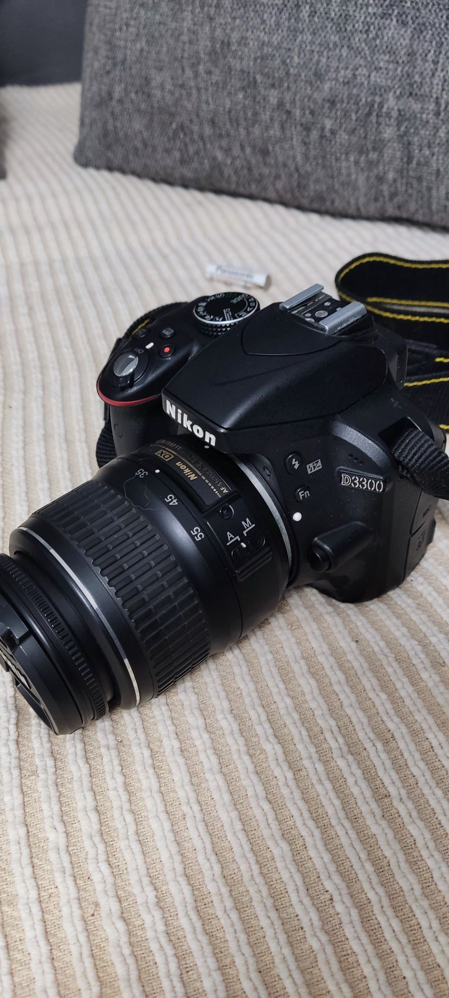 Vendo máquina fotográfica Nikon D3300