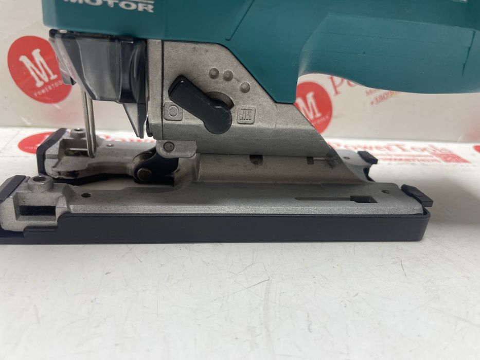 Makita DJV182/Лобзік акумуляторний безщітковий макіта 18в