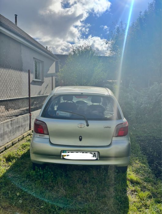 Toyota Yaris 2003 автомат
