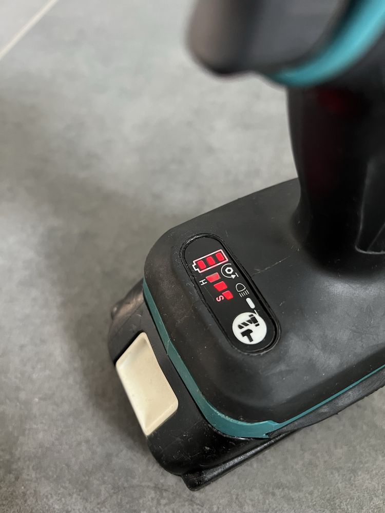 Безщітковий акум.гайковерт Makita DWT 285