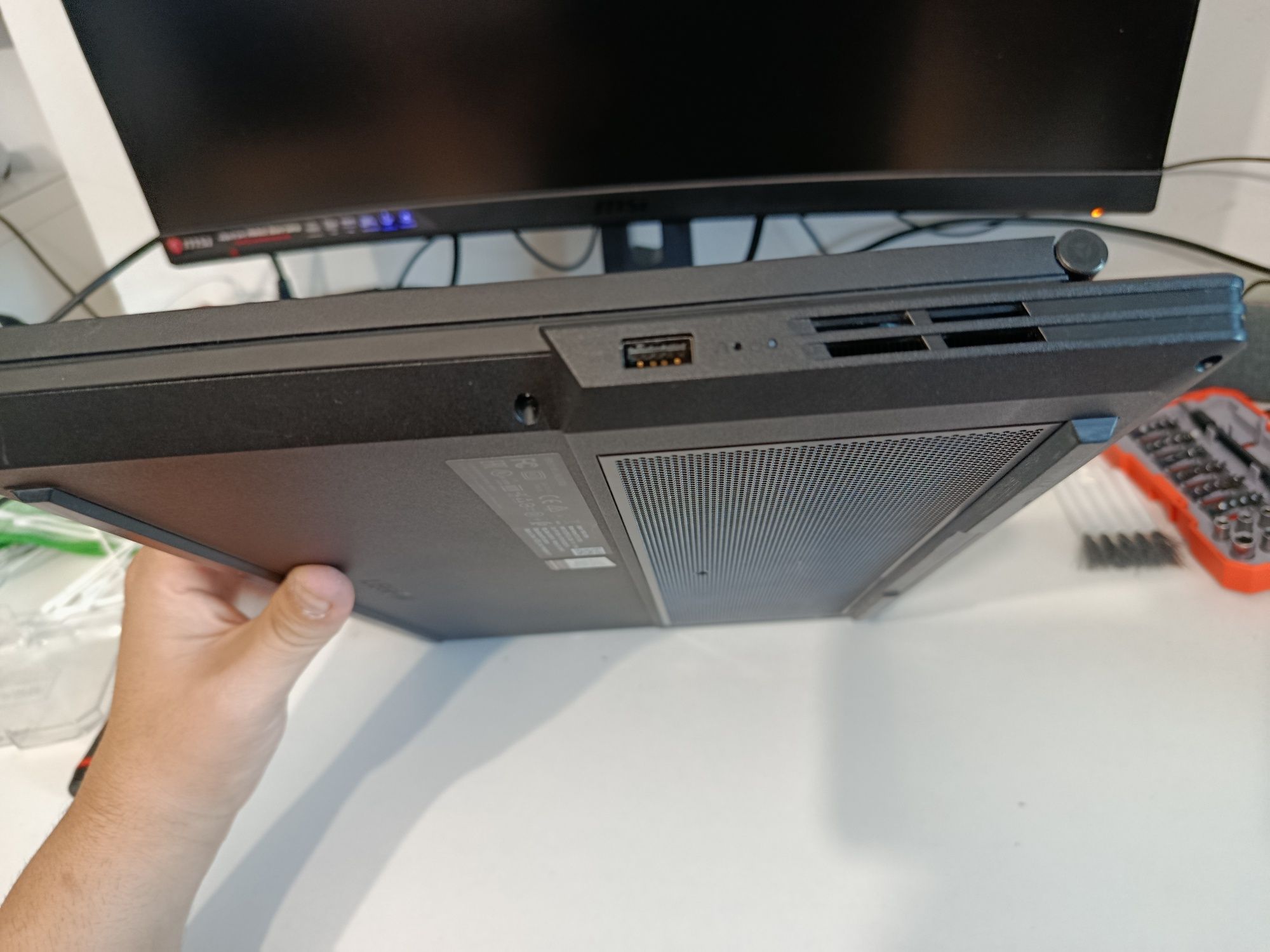 Portátil Gaming Lenovo Legion Y540  i7 9750H  Rtx 2060 com ecrã 144hz