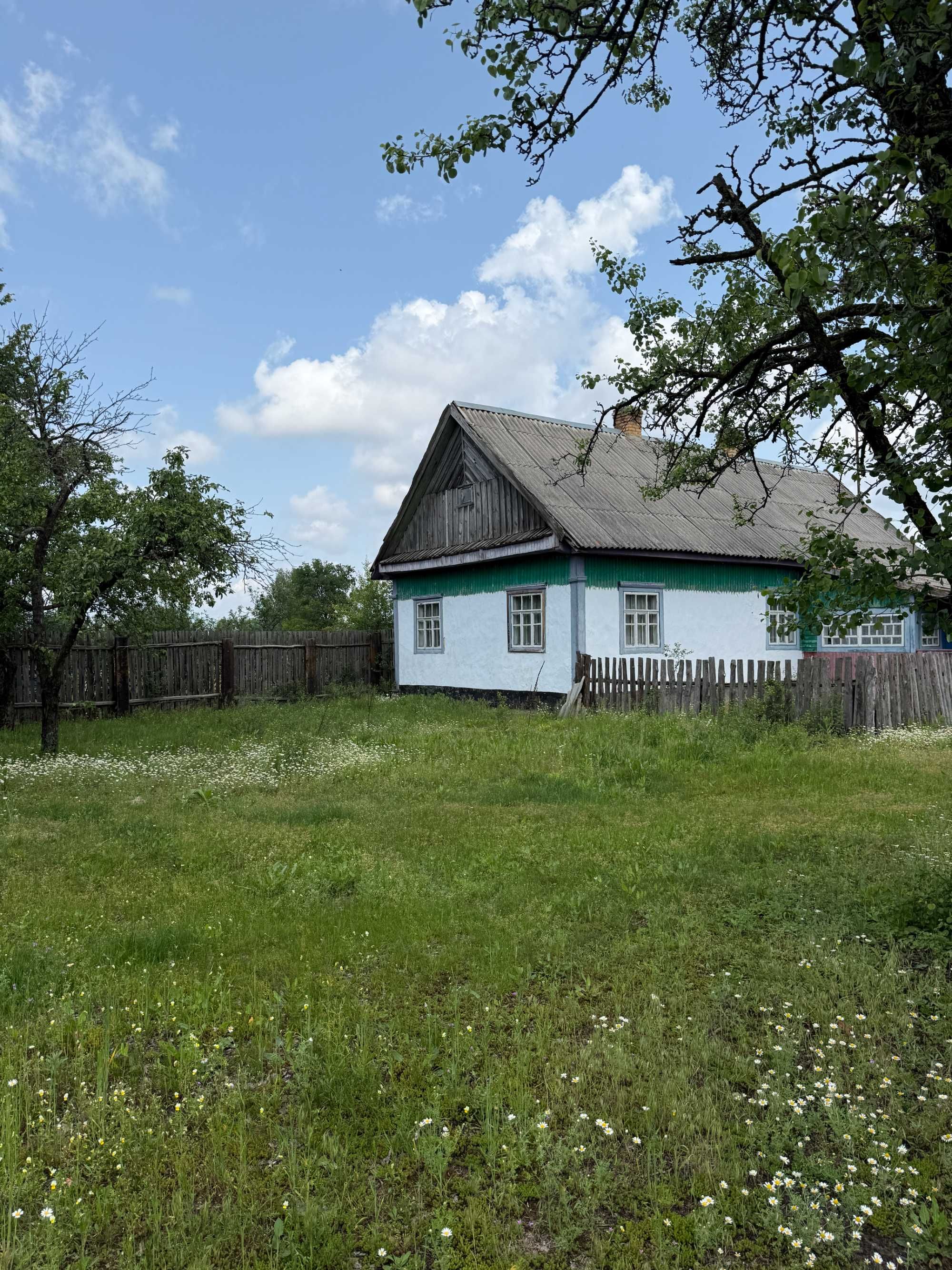 Продам житловий будинок с.Лугове Дубровицького р-ну