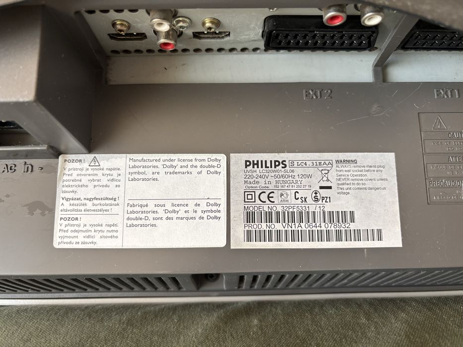 Tv Philips excelente imagem, excelente som com duas colunas frontais.