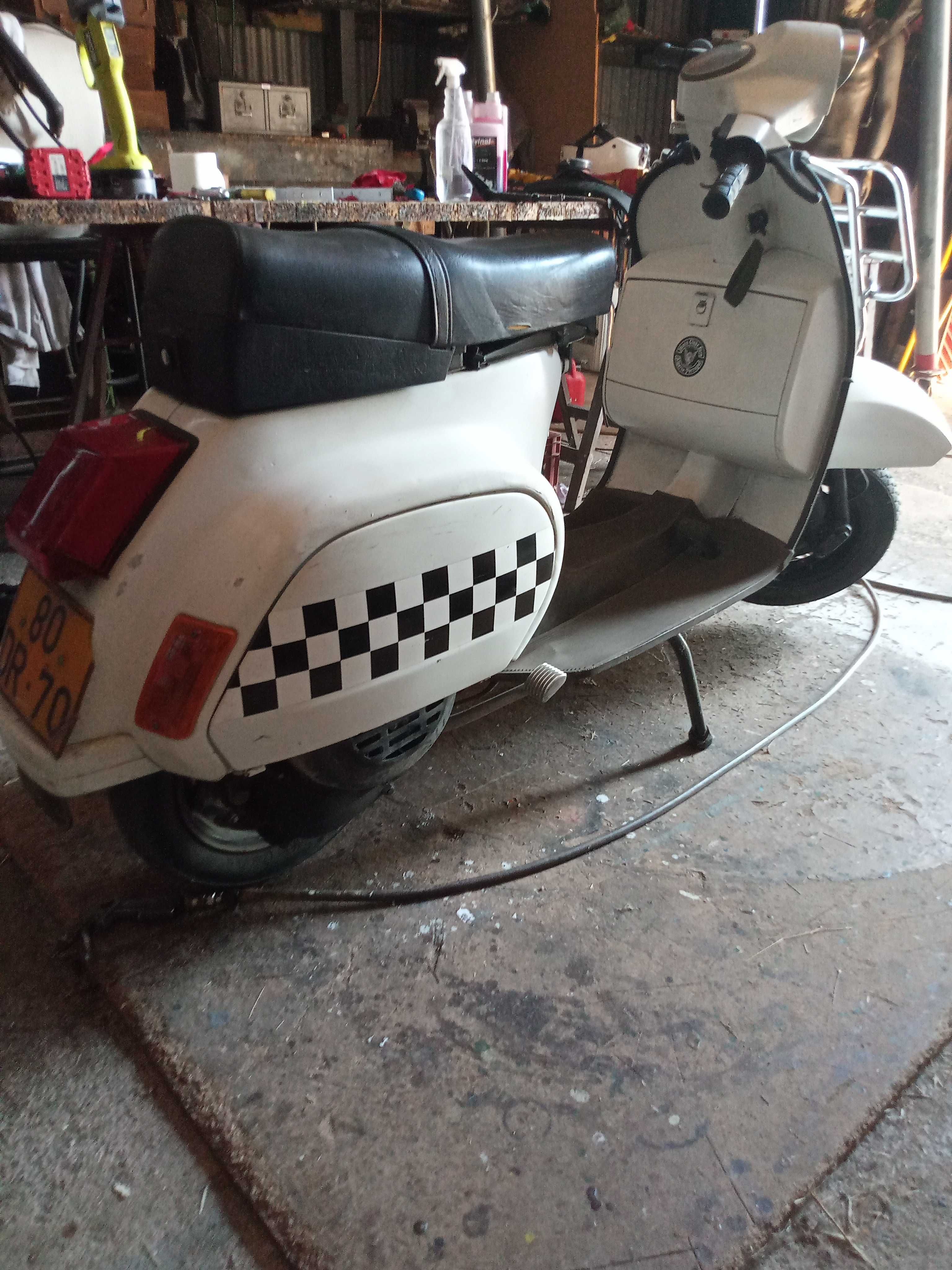VESPA PK 50 - ano 1990 - Bom estado geral!
