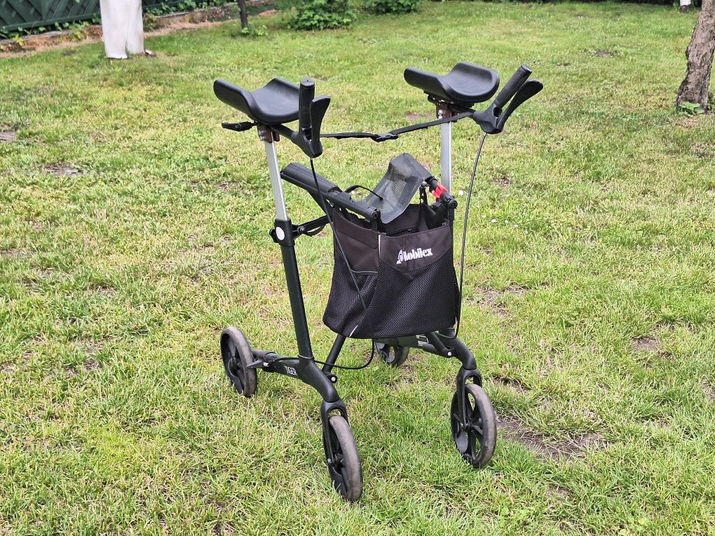Balkonik dla seniora aluminiowy podpurkowy