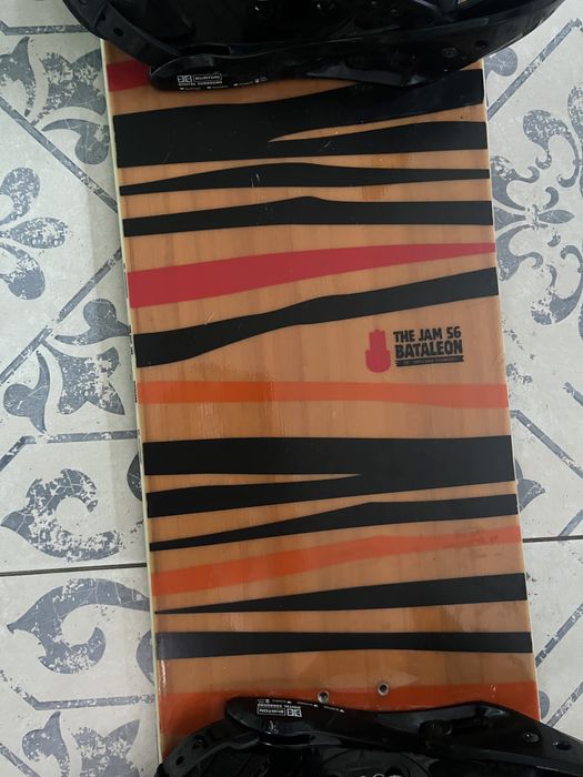 Комплект сноуборд та кріплення Bataleon The Jam 156 Burton Custom