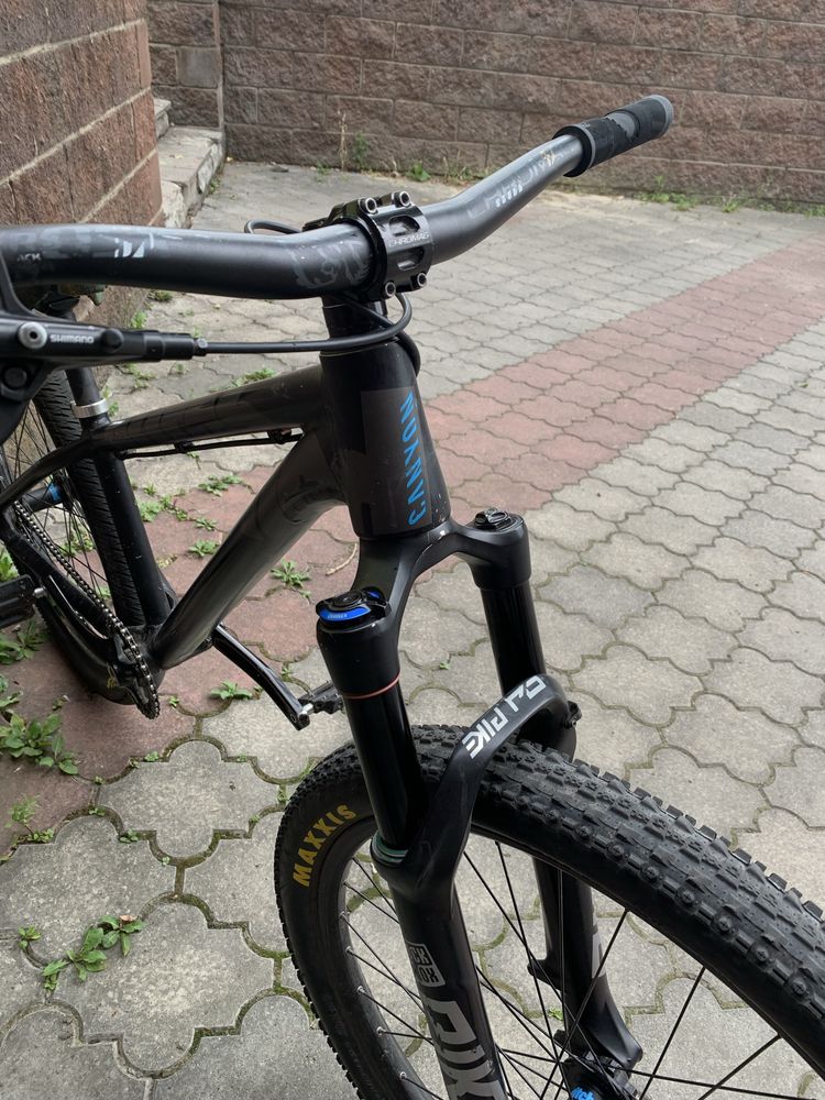 canyon stitched 360 pro street dirt