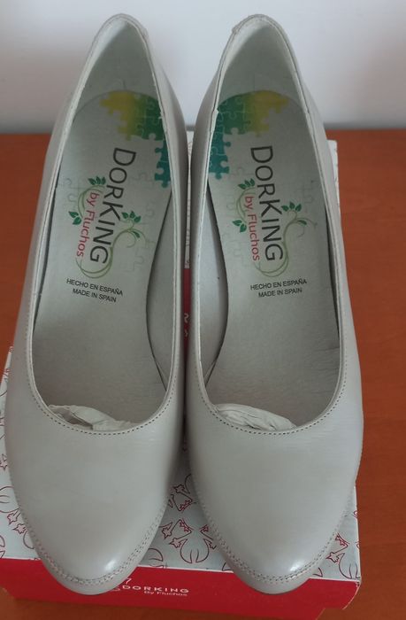 Sapatos nunca usados