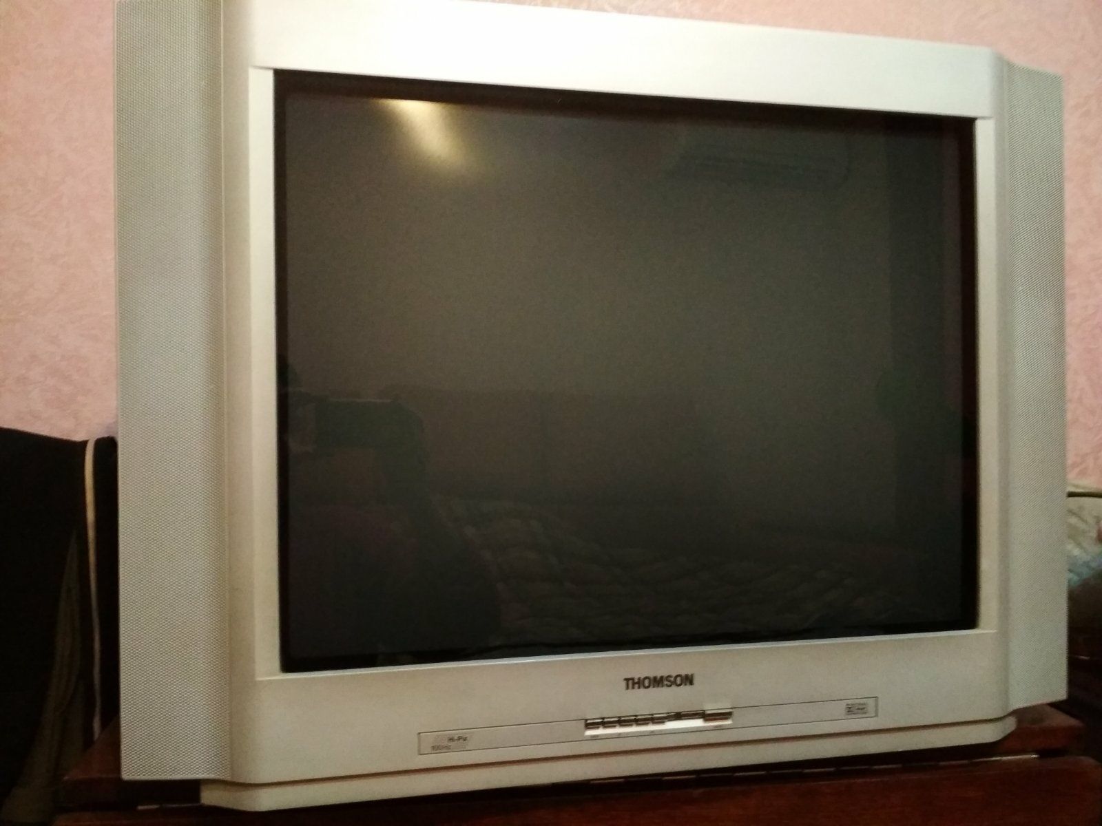 Телевизор Thomson 100Hz