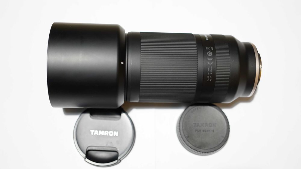 ObiektywTAMRON 70-300mm f/4.5-6.3 Di III RXD Sony+osłona neoprenonowa