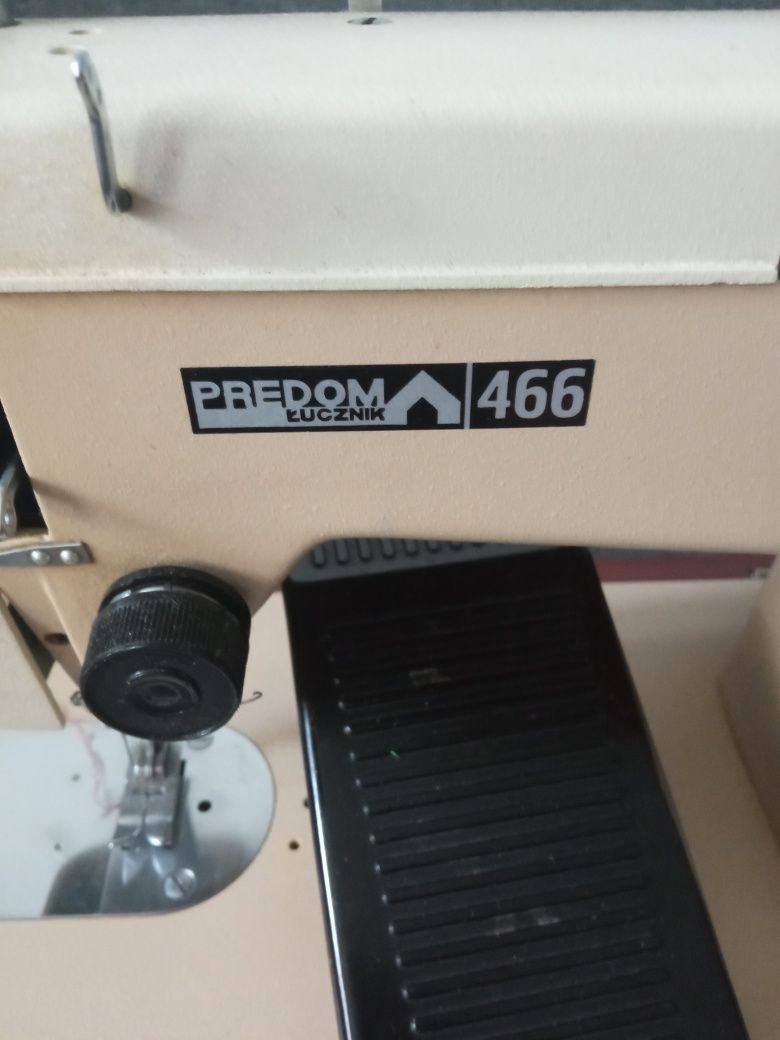 Maszyna do szycia Łucznik Predom 466