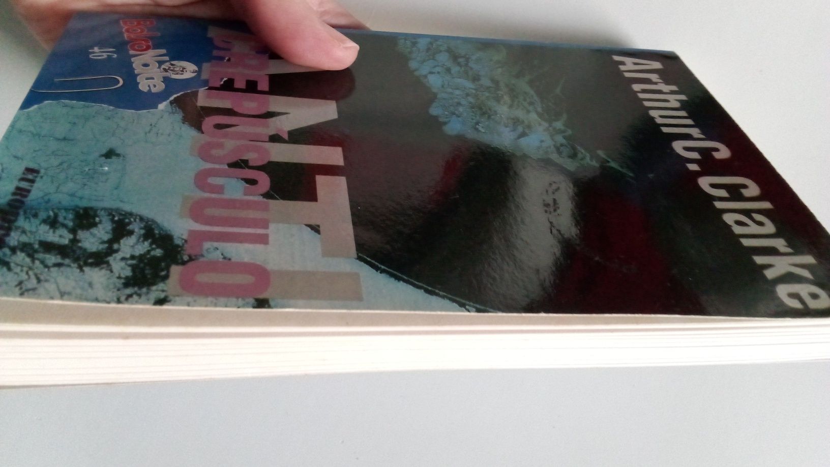 Livro "Anti Crepúsculo - O Leão de Comarre" de Arthur C. Clarke