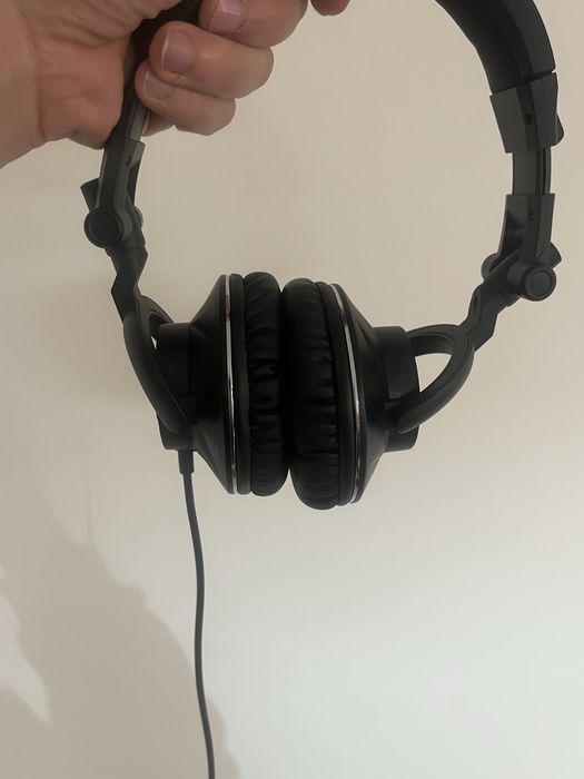 Vendo Headphones Hercules para mesa de mistura
