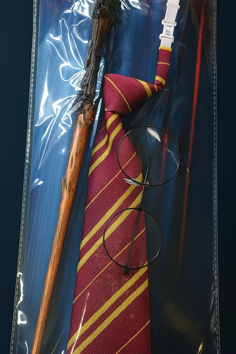 Набір Гаррі Поттера, окуляри, чарівна паличка, краватка