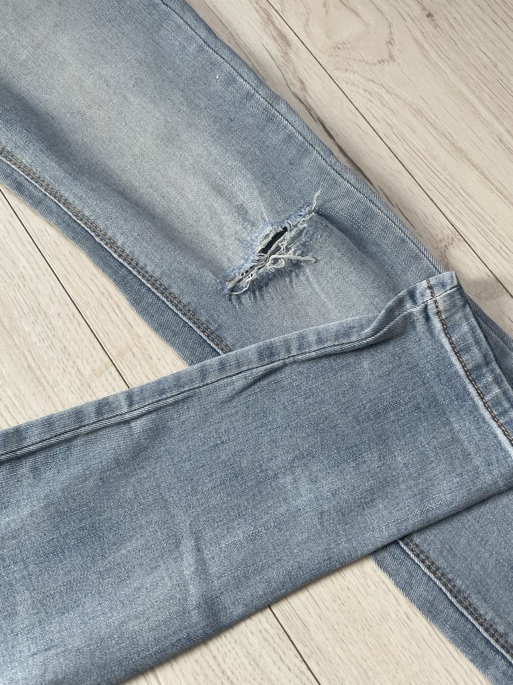 Jasne spodnie jeansy przecierane rozdarcia skinny średni stan xxs/xs