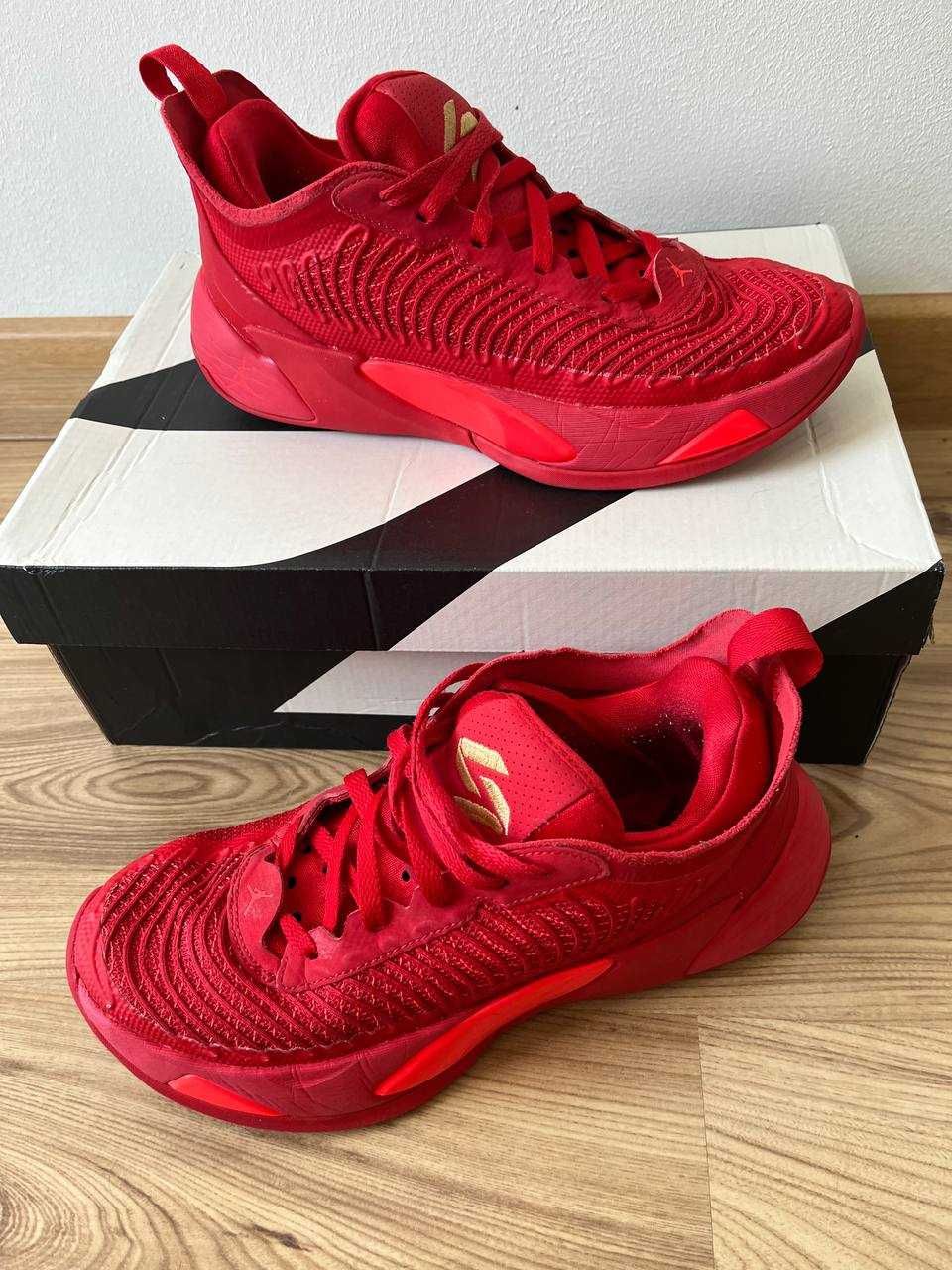 Nike Luka 1 Red (rozm 40)