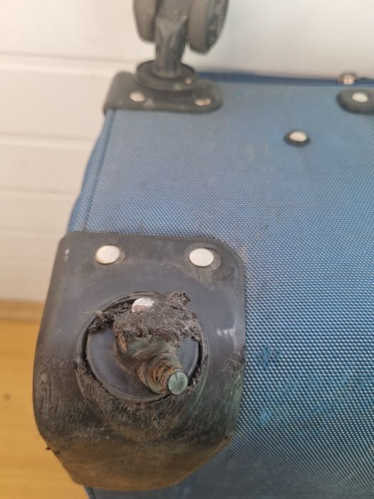 ТОРГ Чемодан Tourist 120л 4 колеса большой под ремонт