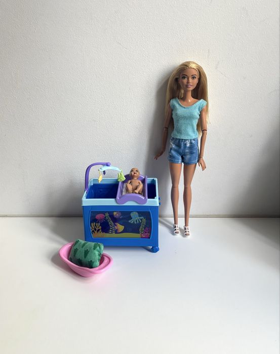 Barbie lalka niemowlak bobas kołyska artykulacja ruchoma przewijak