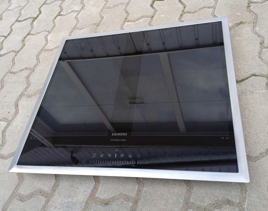 Варочная поверхность встраиваема индукционная 60 см Siemens EX645FXC1E