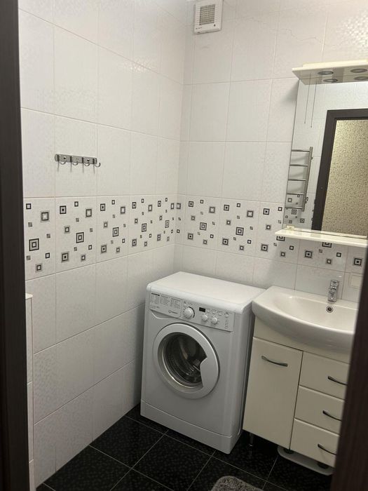 Продам 3кім.квартиру вул.Грушевського,парк Перемоги,м.Бровари SL