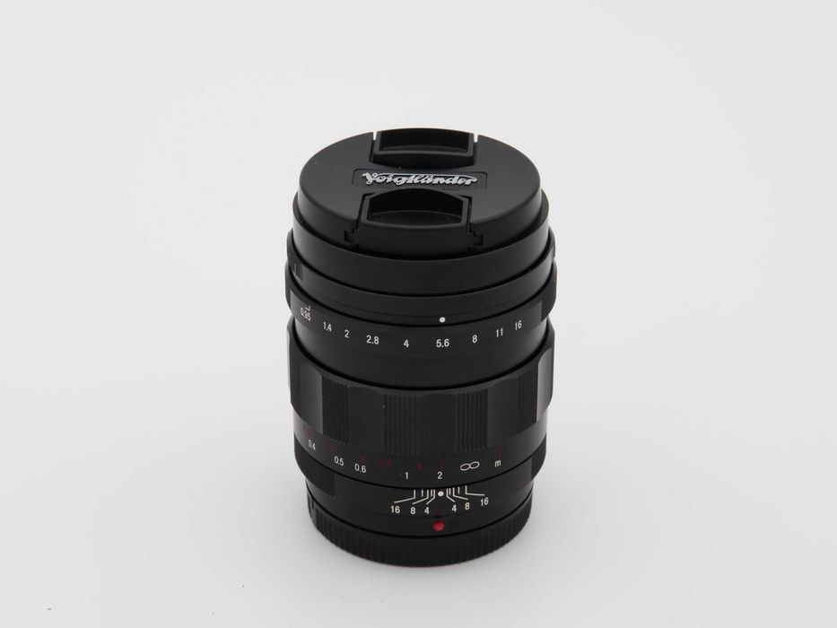 Lente Voigtlander Nokton 25 mm f/0,95 Tipo II Micro 4/3 Impecável