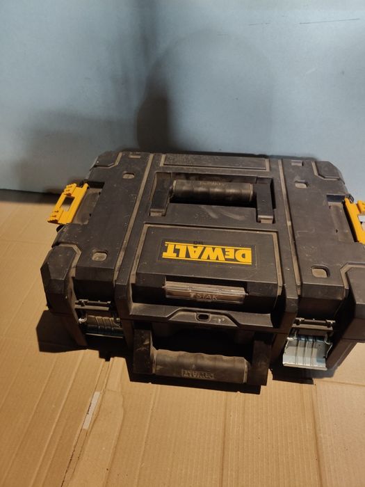 Skrzynka Walizka DeWalt TSTAK